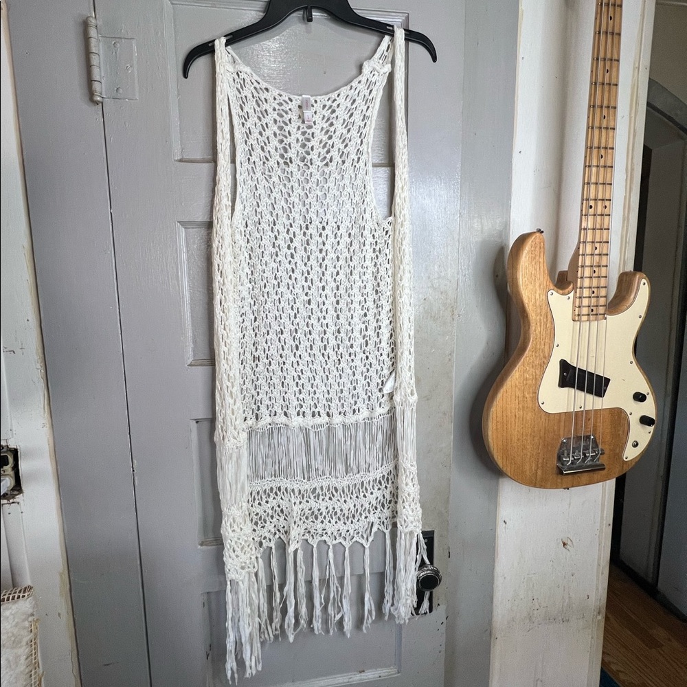 Gorgeous Sleeveless Macrame Duster